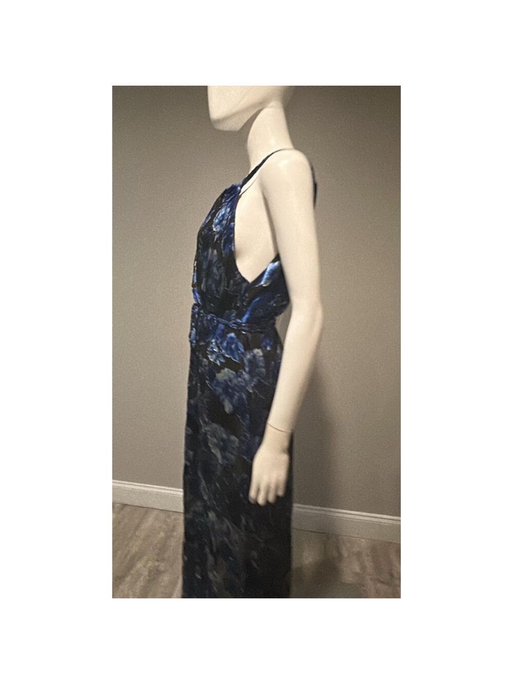 Alice + Olivia Blue Samantha Wrap Maxi Dress Size 6 - Picture 8 of 13